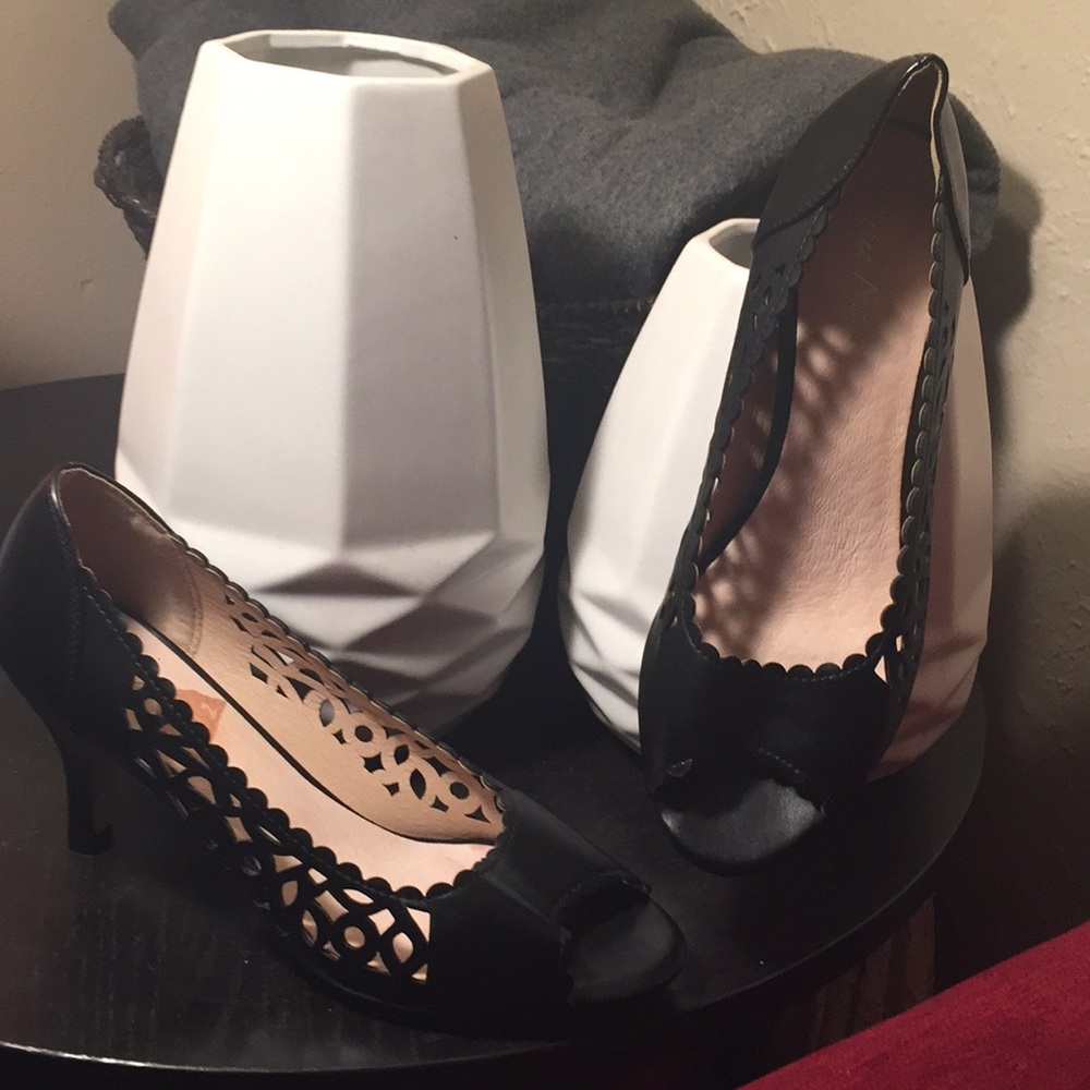 Black shoes
